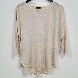 Bobeau 3/4 Sleeve Rounded Hem Women's Top